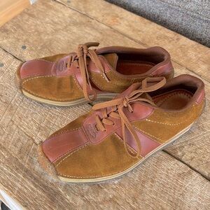Vintage 90s Clark’s Originals. Wallabee. Suede and leather gum sole - Women’s 7